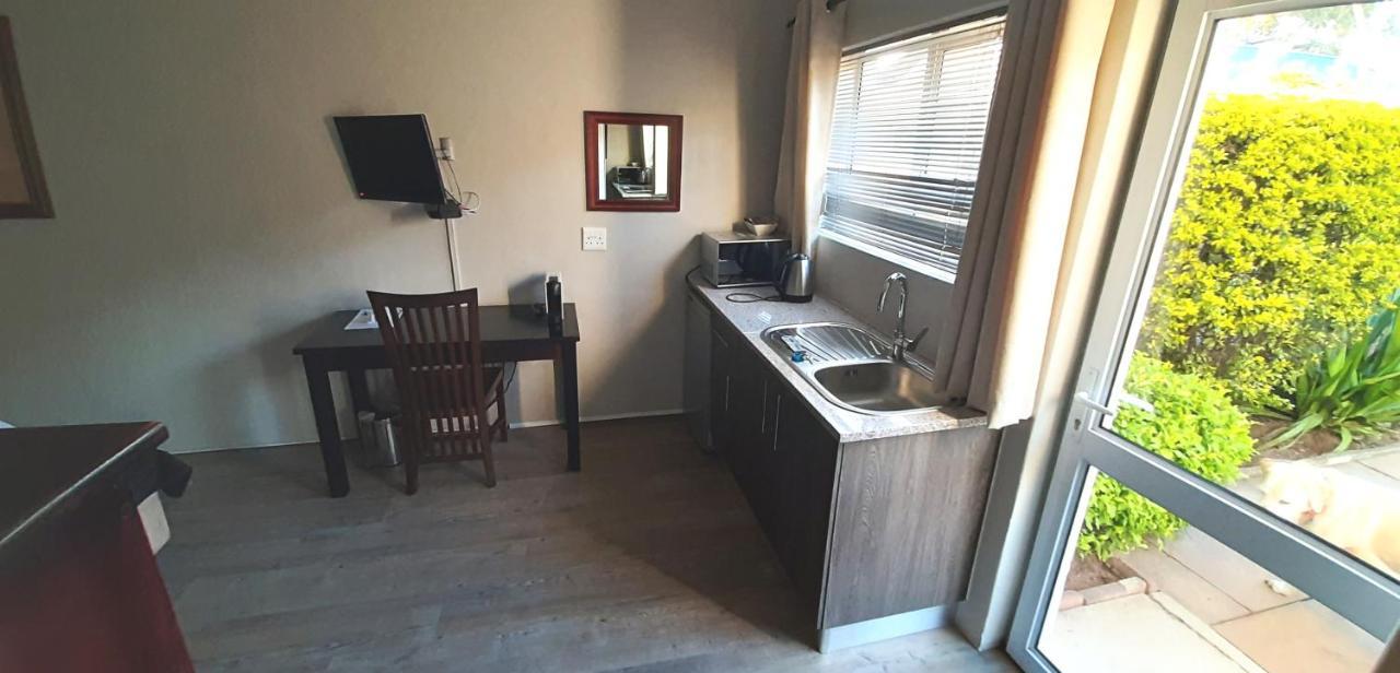 Bed and Breakfast Urban Manor Port Elizabeth Exterior foto