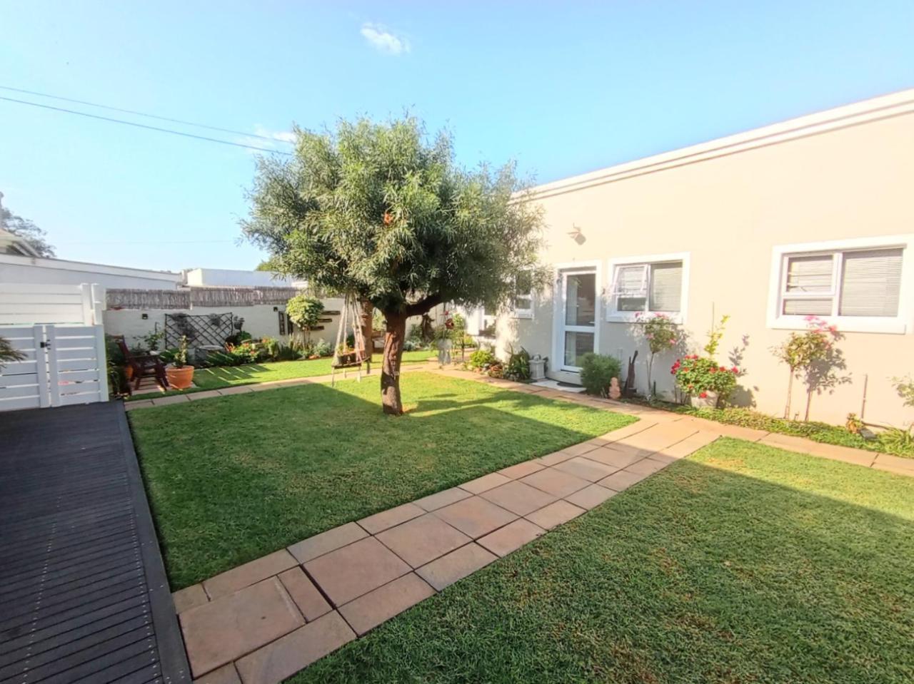 Bed and Breakfast Urban Manor Port Elizabeth Exterior foto