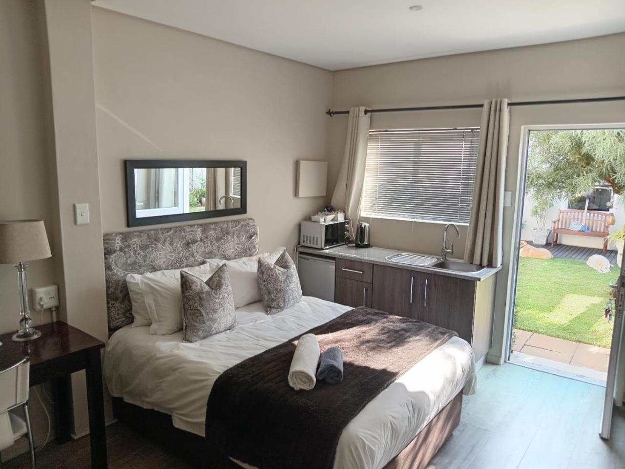 Bed and Breakfast Urban Manor Port Elizabeth Exterior foto